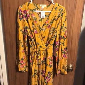 NWT- Floral Wrap Dress-L